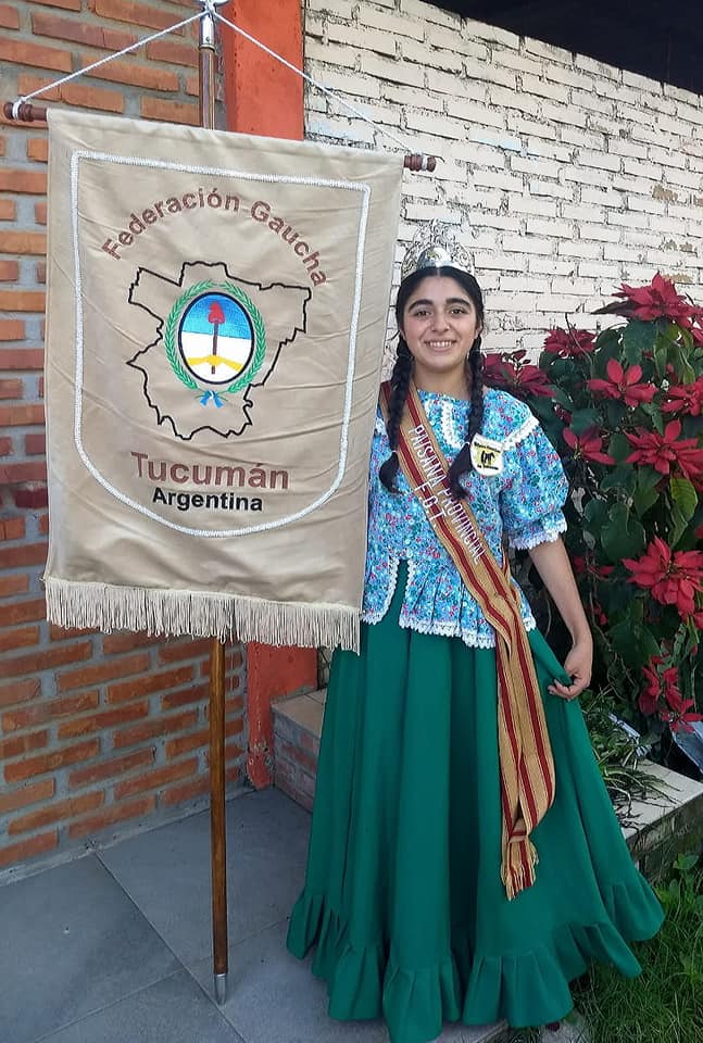 ANA LAURA SALINAS, Agrupación Mujeres Gauchas de Tucumán J B Alberdi